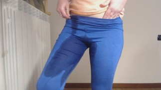 Siusiu / moczenie w spodniach do jogi blu