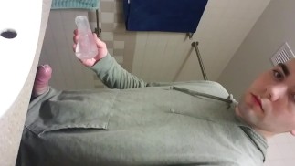 クリーミーなエンディングで学校の前にジャークオフ
