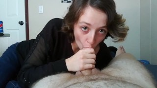 La sorellastra Sophie ottiene Facial invece di "Hangout". 