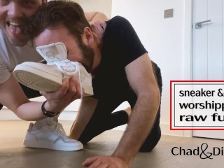 Zapatilla Sudorosa y Adoración De Pies y Sexo Duro Duro