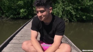 CZECH HUNTER 550 - Hunk no puede pagar la tasa de mediación, por lo que eventualmente se liquida a cambio de unos pocos