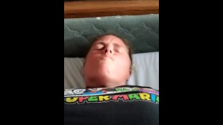 Tjsquirt 2 stříká za 4 minuty poslední dostat se na kameru