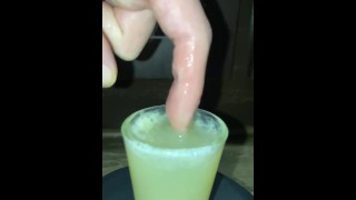 Ich rühre einen Monat lang mein Sperma um — Zeitlupe