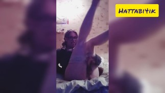 Cute garçon auto pisse et éjaculation