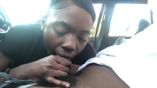 彼女の昼休みにディックを吸うEbony