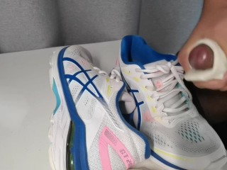 Spuść Się Na Trampki Asics GF