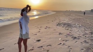Downblouse und meine Titten im öffentlichen Bereich zeigen 
