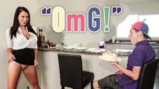 BANGBROS - Juan El Caballo Loco se prend une Hot MILF (Reagan Foxx) pour son anniversaire