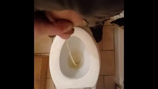 Помочиться