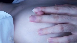NIPPLE PLAY, BITE AND SUCK NIPPLES // Seins asiatiques naturels // Massage japonais des seins