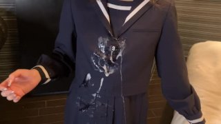 Bukkake de esperma con colegialas japonesas vestidas de marineras