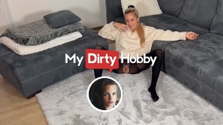 MyDirtyHobby - La splendida bionda viene spruzzata su tutto il