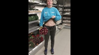 店内で点滅