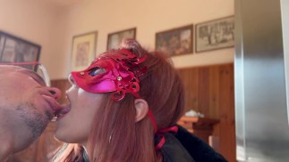 Hluboké líbání, lízání těla, sání 👅😋