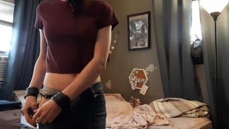 Kurwa, podoba mi się ten film 💜, bardzo drażnić chociaż,