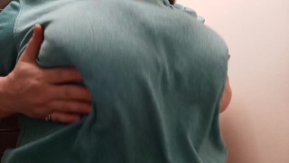 BBW大胸部在工作