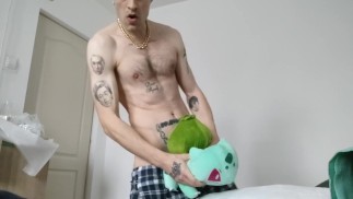 Fickendes Pokemon Bulbasaur neues Video