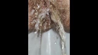 Vidéos porno Poilu Pee Gros Plan