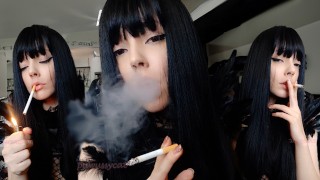 Goth Girl Close Up Kouření (celé video na mých 0nlyfans/ManyVids)