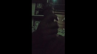Auto-Love traitement au lit | Masturbation masculine solo