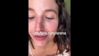 Lasirena Chupar Consolador Pidiendo Polla En Sus Grandes Tetas