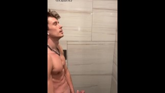 Wszyscy mówili, kiedy 🍆 kucam, więc pokazałem im to w szatni😌