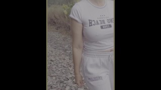 Wifey se va sin sujetador en público