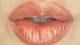 Занять место в команде в обмен на поедание киски Blonde коллеги