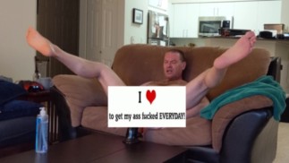 Wil je kijken hoe ik mijn lul neuk met een paardenlul dildo?