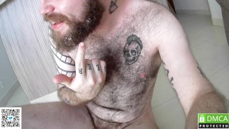 Hot sborra facciale! La più grande sborrata che vedrai oggi!! barba, capelli e oltre.. oh mio dio!