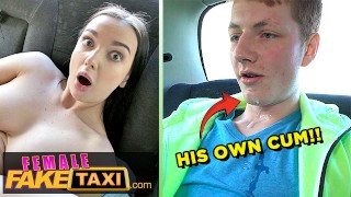 OMG 19-jarige kerel komt bijna klaar in zijn eigen mond - Female Fake Taxi