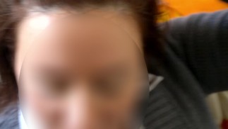 dialoghi in italiano.Stava venendo subito e mi da istruzioni ma la puttanella vince e vengo prima io
