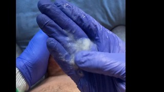 MrGloves-Man-ブルーグローブオナニー-強烈なソロプレイ&手袋にザーメン