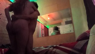 MAESTRA DEL SEXO ENSEÑA COMO TENER SEXO TETAS Y CULO NATURAL SE MUEVE Y CABALGA RICO  PRIMERA VEZ