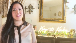 Dominatrix Mara představuje svůj KEEP IT KINKY MERCH