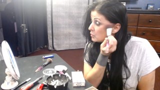 Make up Lips To Lashes
