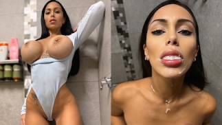 La sorellastra hot stuzzica il fratellastro con le sue grandi tette perfette - Lana Myers