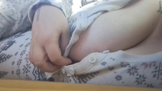 POV: wakker worden naast je grote tieten vriendin